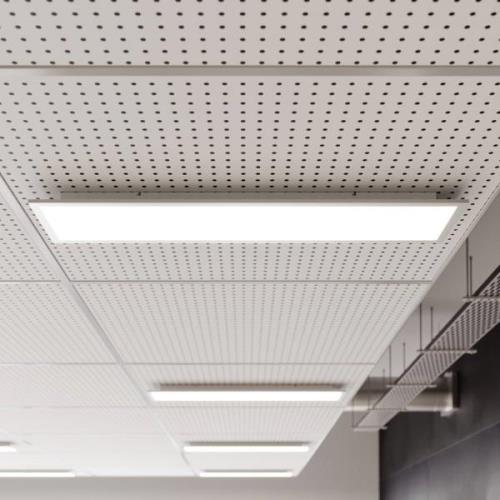 Prios LED-Panel Gelora, 120 cm, 4.000 K, silberfarben, Alu