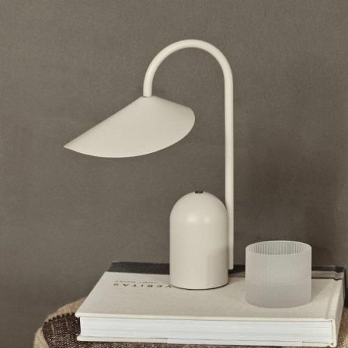 ferm LIVING LED-Akku-Tischleuchte Arum, beige, dimmbar, IP44