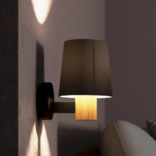 Wandlampe Edale Stoffschirm cappuccino, Holzdetail